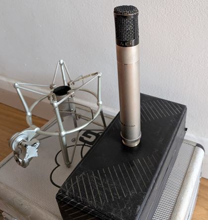 Akg-C28A